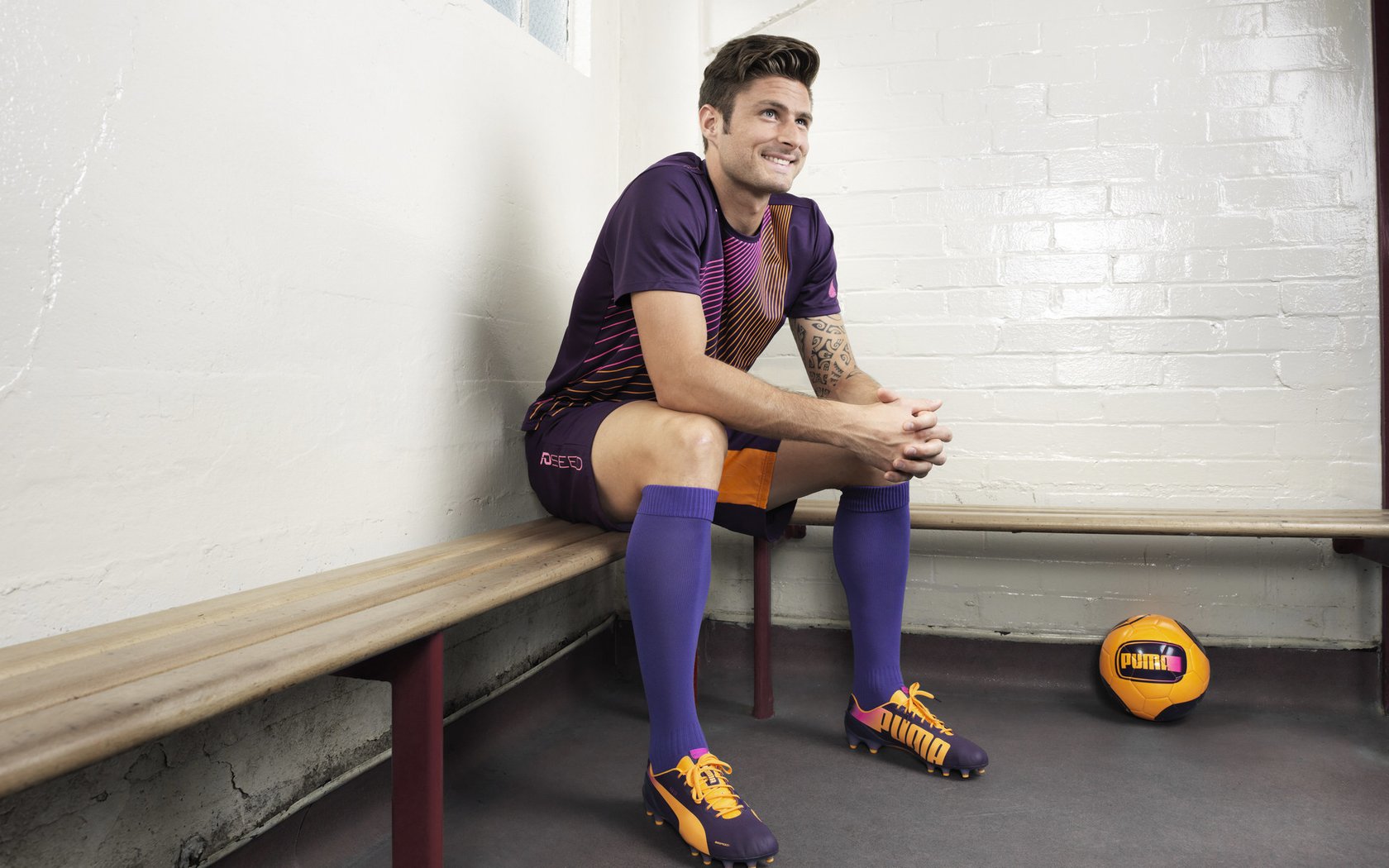 法甲官方推出新一轮慈善公益赛事，倡导青年足球，法甲各球队赞助商